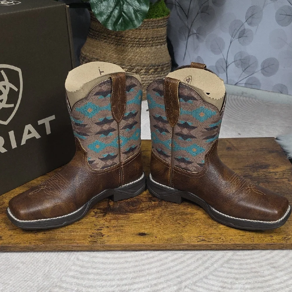 Ariat Anthem Shortie Savanna Western Boot Dry Taupe Turquoise Aztec - Size 7 - Picture 12 of 14